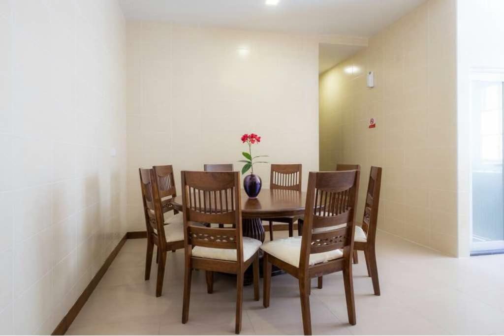 Villa 6, Persiaran Tanjung Bunga 3 Batu Feringgi Exterior foto