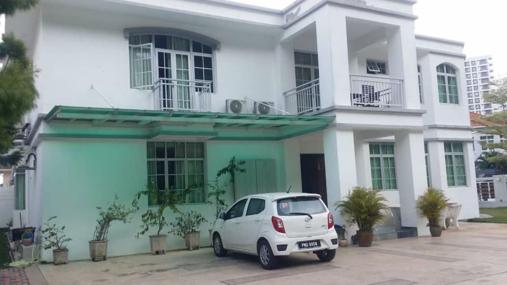 Villa 6, Persiaran Tanjung Bunga 3 Batu Feringgi Exterior foto